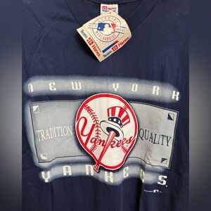 Vintage 90’s New York Yankees MLB Baseball Giant Spell Out Mens T Shirt Sz (XL)